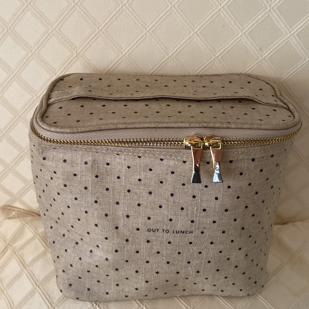 VGUC. Kate Spade lunchbox.